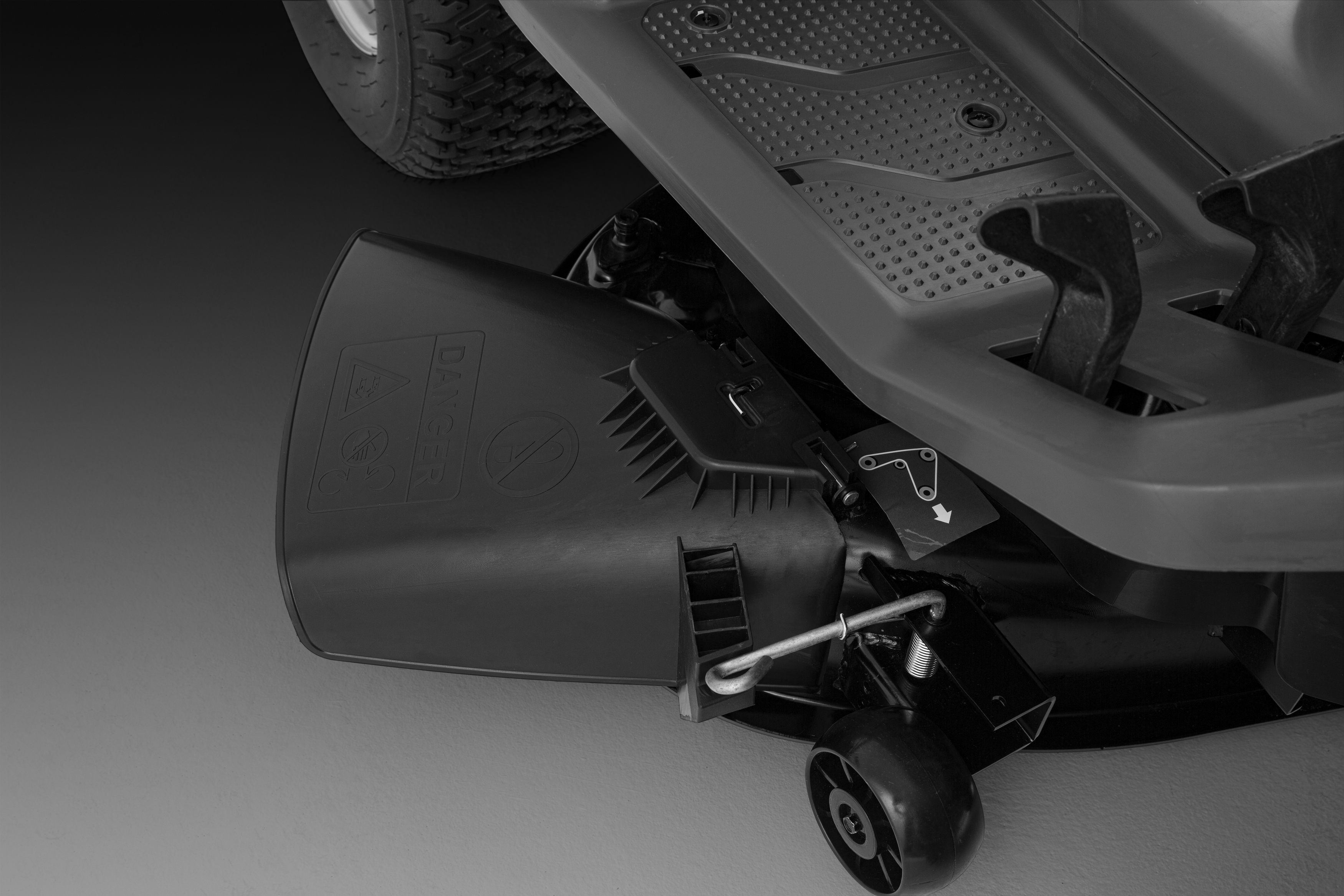 Side discharge cutting deck