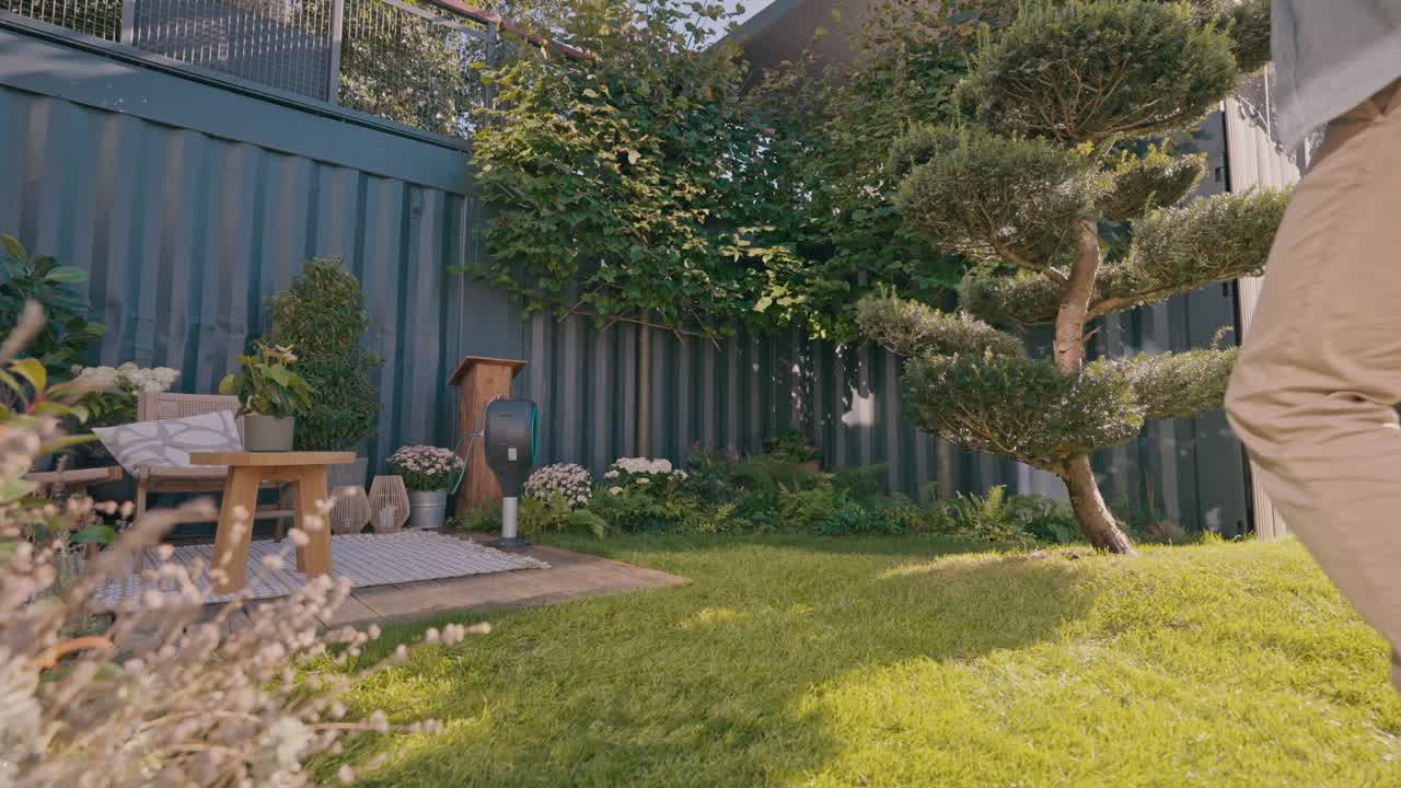 MobileWatering_FV_TerrHoseBoxTq_Master_CL-2024